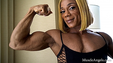 Traci Rugged ​MuscleAngels.com