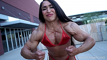 Mona Poursaleh ​MuscleAngels.com