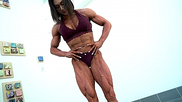 Anne Mohn ​MuscleAngels.com