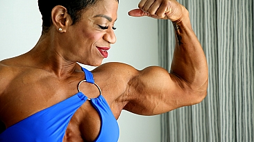 Daphney Carter ​MuscleAngels.com