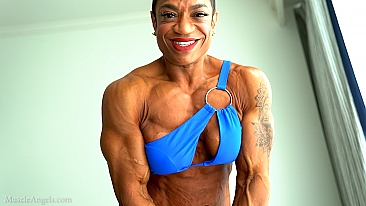 Daphney Carter ​MuscleAngels.com