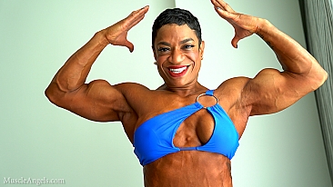 Daphney Carter ​MuscleAngels.com