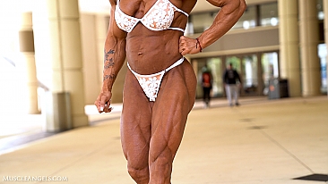 Jeannie Feldman ​MuscleAngels.com