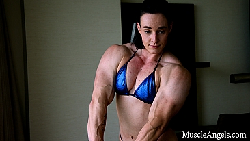 Kolly Amandine ​MuscleAngels.com