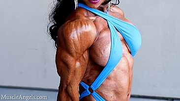 Liz Bradshaw ​MuscleAngels.com